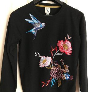 Beautiful Yumi black Yumi sweater with hummingbird embroidery